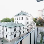Piekne, Przestronne Mieszkanie Przy Placu Teatralnym.