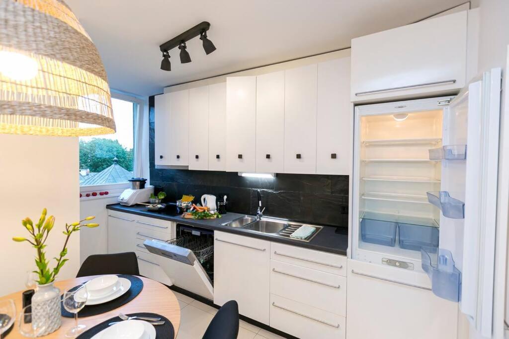 Apartment Piekne, Przestronne Mieszkanie Przy Placu Teatralnym. Warschau