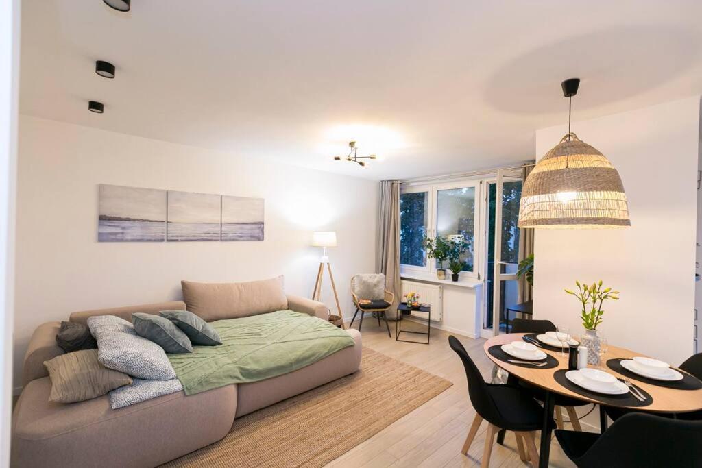 Piekne, Przestronne Mieszkanie Przy Placu Teatralnym. Apartment Warschau
